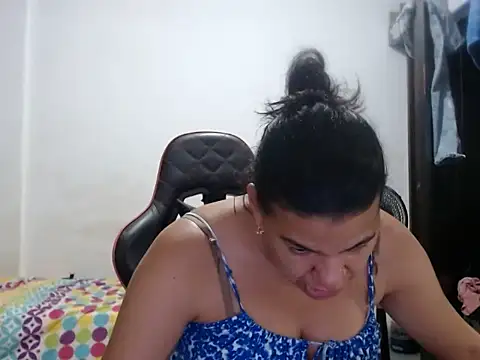 Adriana_0312 webcam