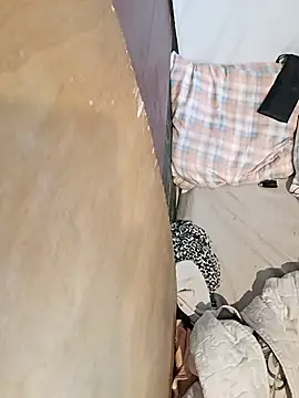 Tina_Mirabella live cam preview