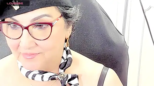cataleya_mom live cam preview
