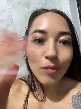 HollyAngel2 live sex cam