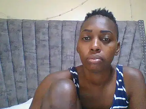 Dizzydose live cam on StripChat