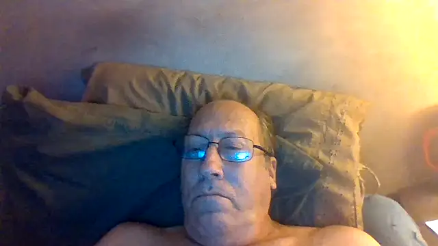 hornyrich69 live cam preview