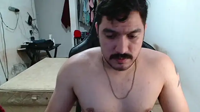 Leonino231 live cam on StripChat
