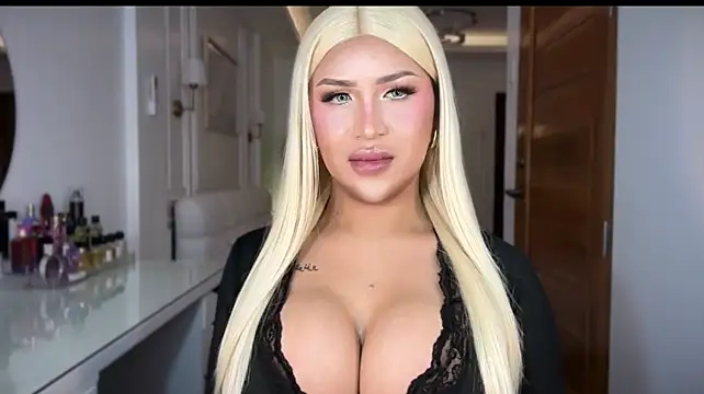 Your_Majesty_Tyra