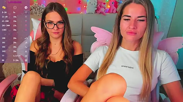 hotty_girls_here
