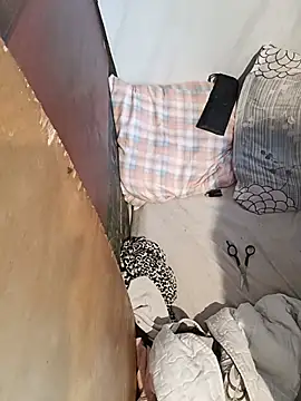 Tina_Mirabella live cam preview