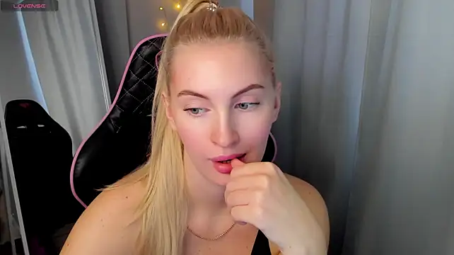 Kimmy_powell live cam preview