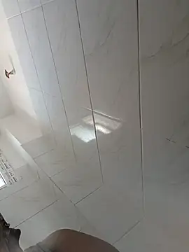 queennapal live cam preview