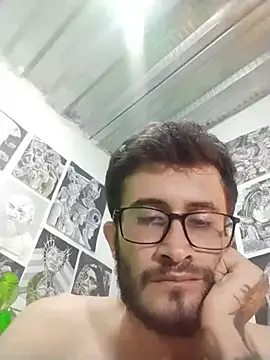 Loggan_donnelly live cam preview