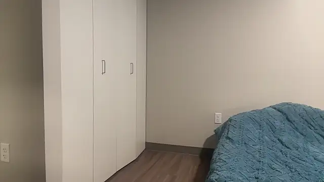 StudstuFFer live cam preview