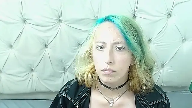 amoremerchmar live cam preview