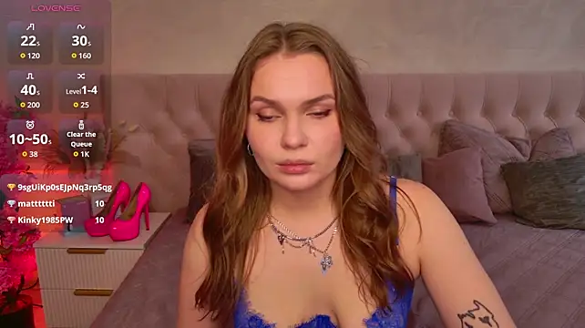 KattyWests live cam preview