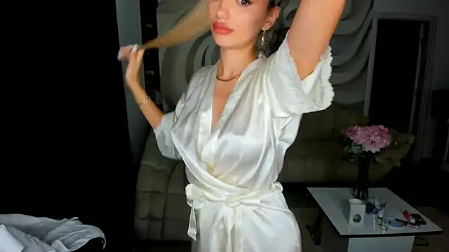 HaleySweet18 webcam