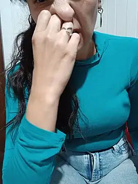 Lupita_sol live cam preview
