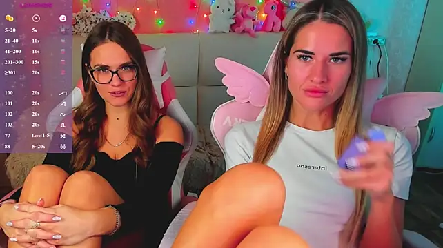 hotty_girls_here