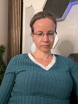 AnnikaRose live sex cam