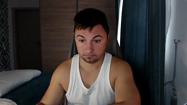 HankMalone live cam preview