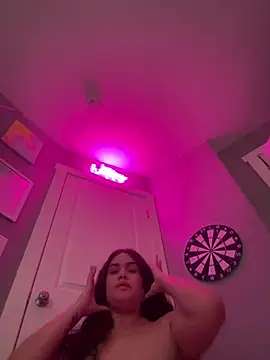 Islandmamita live cam preview
