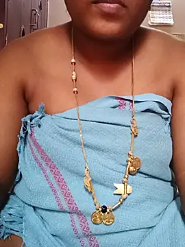 tamil_swathii live sex cam