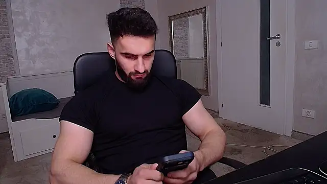 MicahLane live cam preview