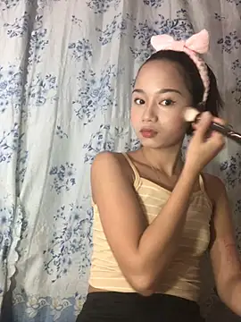 Asianpinay_Skinny1818 live cam preview