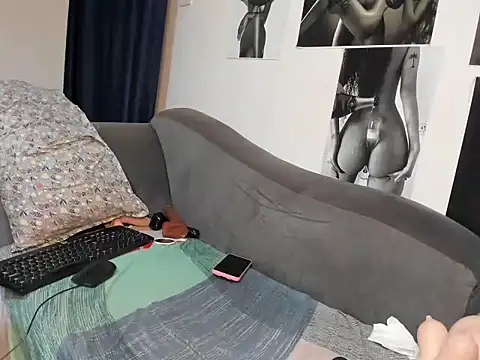 Tinysexydoll