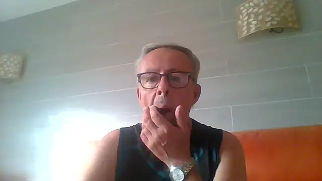 tuggy59 live cam on StripChat