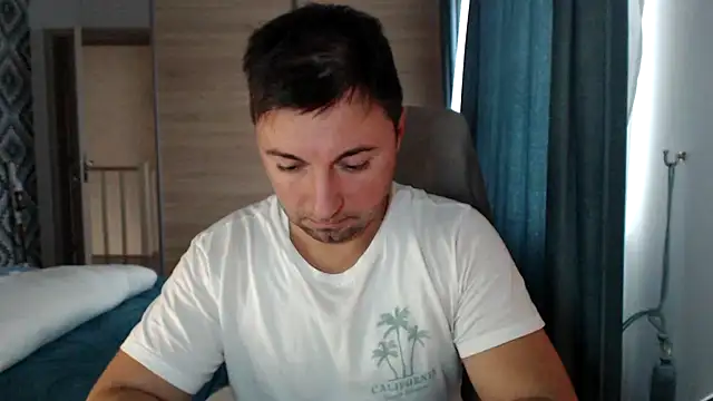 HankMalone live cam preview