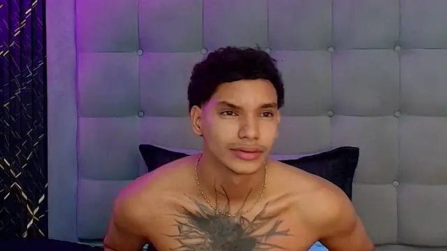 kai_storm77 webcam