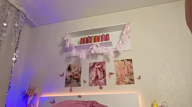 Milly_Lane live cam preview