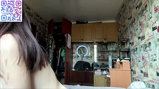 Barbie_ee live cam preview