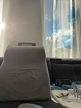 AnnikaRose live cam on StripChat