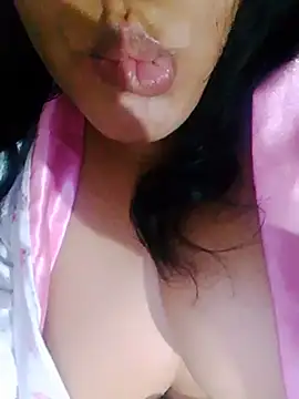 CHELY28 live cam preview