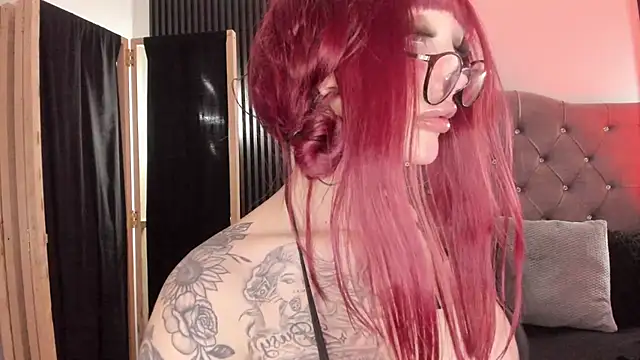 Scarbadgirl_