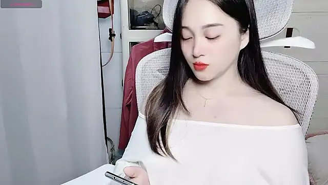 woaiqinqin live cam preview
