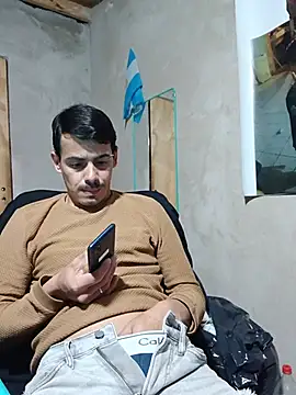 luiscasco387 live cam preview