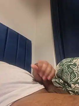 Hotboy-534 live cam preview