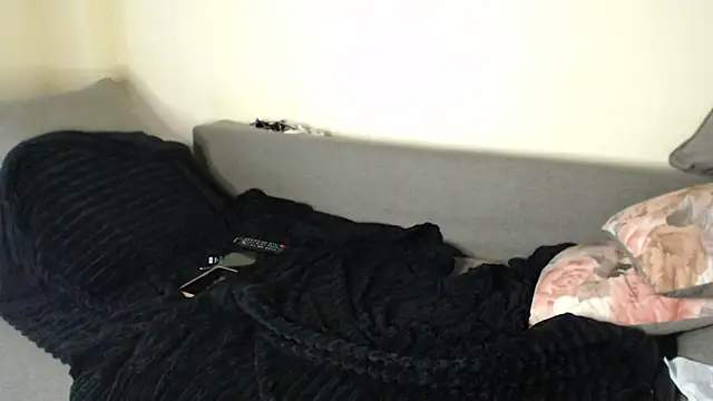 LittleFergie0 live cam preview
