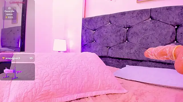 Meghan_candy