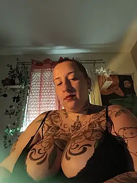 Thelittledevil388 webcam