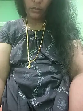 saro_tamilgirl live cam preview