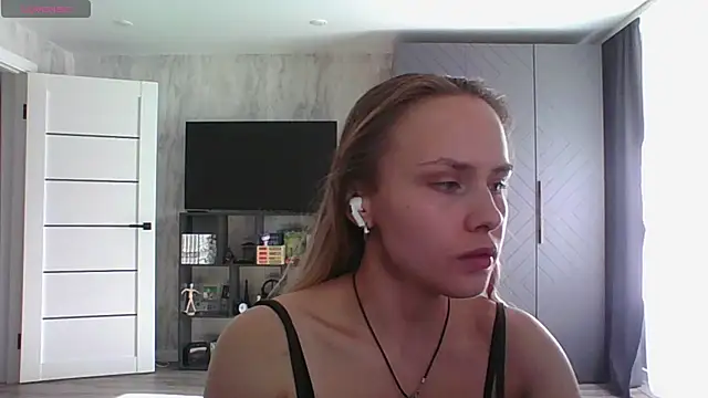 Annie_Cohn