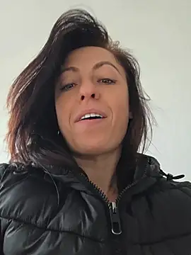 Risky_woman live cam preview