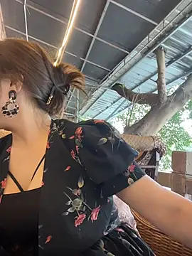 Lola666999 live cam preview