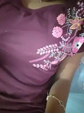 cute_riya_11 live cam preview