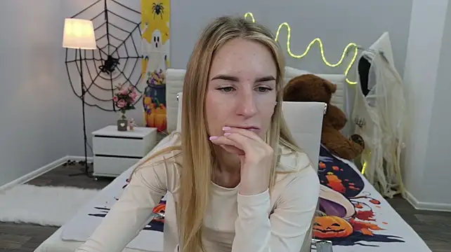 DeboraHorny live cam preview