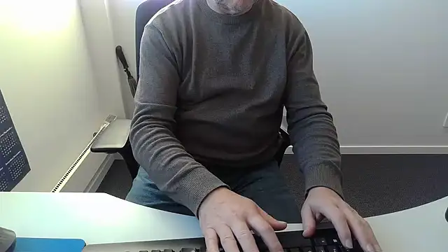 buggemann (M grandpa) - #balds #beardy #bisexuals #cam2cam #cheapest-privates #cumshot #ejaculation #european #finnish #grandpas #handy #masturbation #medium #mustache #nipple-toys #nordic #norwegian #scandinavian #small-audience #striptease #white