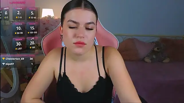 Aurora__Glow live cam on StripChat