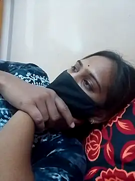 hotgirl-20 live cam preview
