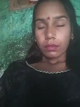 Kaviya_hot
